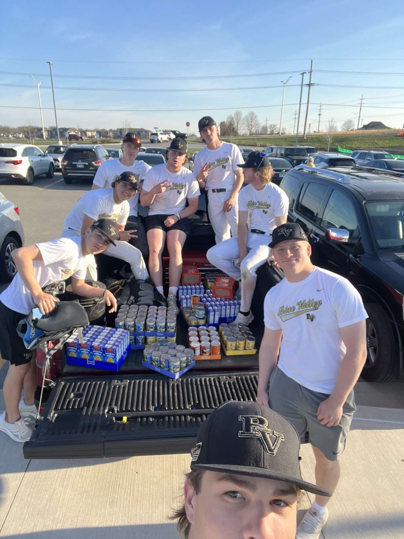 Blue Valley Home Run Club tweet media