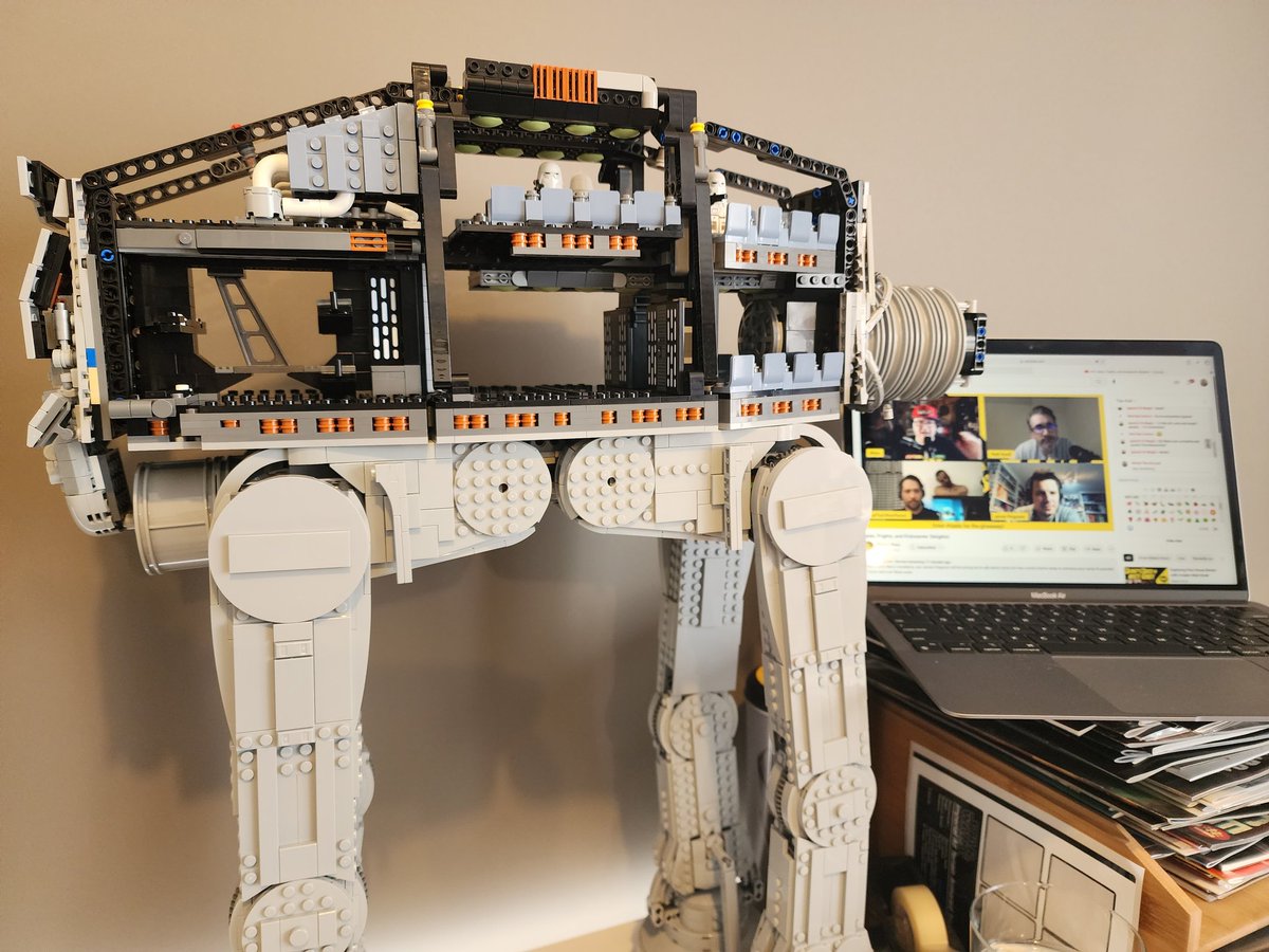 ComicsNerd2's tweet photo. Lego and Blake's Buzz. ๐๐
Bag 13 done
#AtAt #StarWars #Lego #BlakesBuzz @blakesbuzz https://t.co/E5zeNC2Q3X
