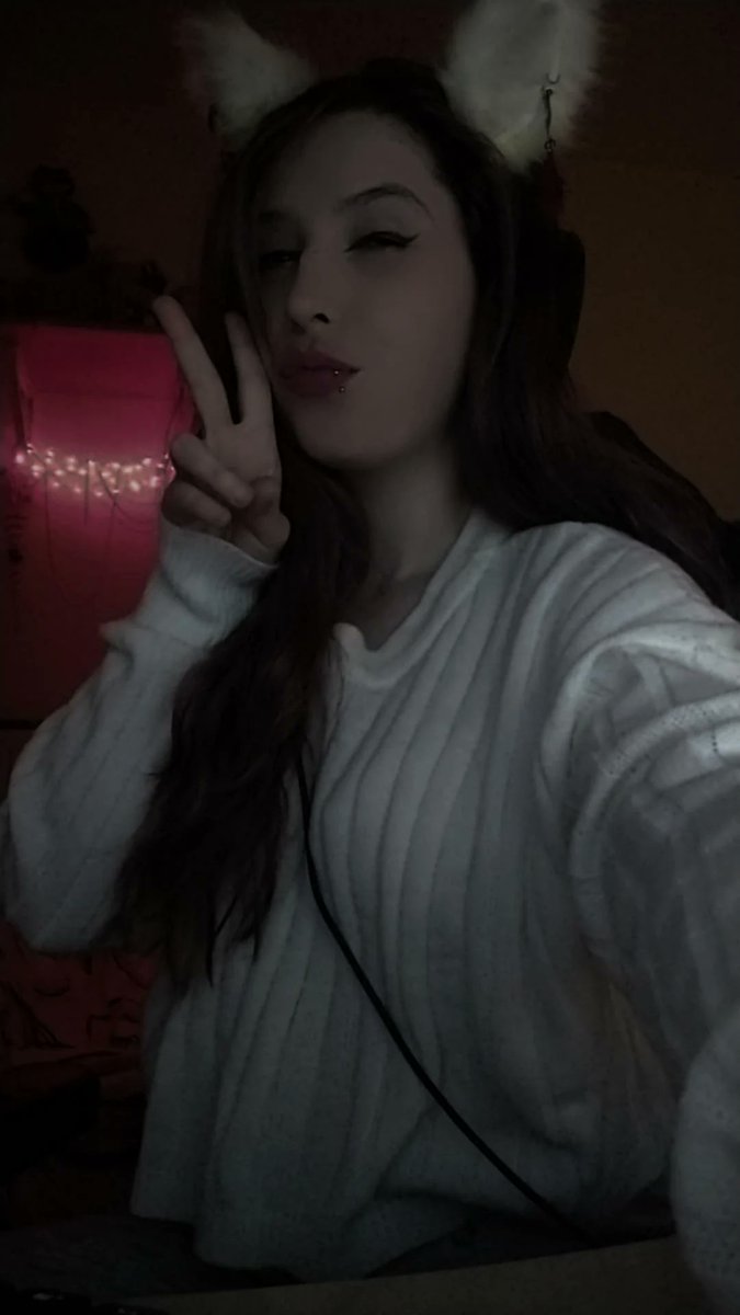 We live bb come say Hi ❤️
-> twitch.tv/missshortie_

#egirl #egirlgamer #gamergirl #streamer #streamergirl #streameregirl #streaming #twitch #twitchgirl #twitchegirl #twitchstreamergirl #twitchstreamer #twitchstream #twitchaffiliated #twitchtv #twitchttv #twitchgirls