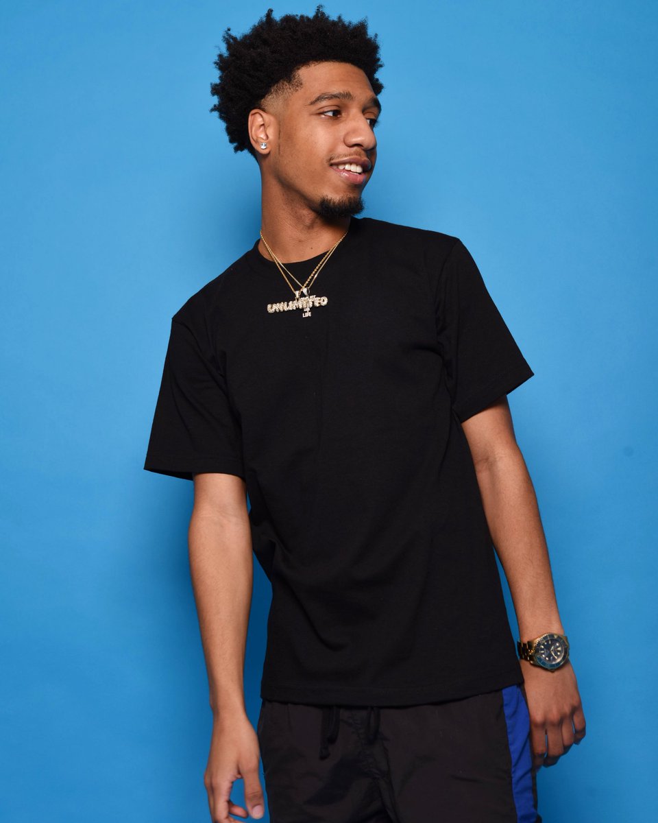 unlimited_leezy's tweet photo. Doin’ it my way 🥶🔥 https://t.co/Dd7k0mAZBs