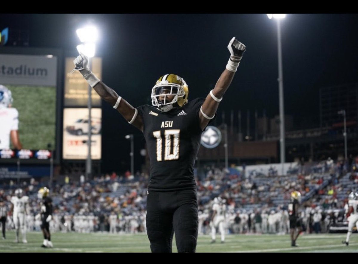 I will be at Alabama State on April 15th 🟡⚫️ <a href="/Coach_Jlew/">Coach Juwan Lewis</a> <a href="/coach_gresham/">Billy Gresham</a> <a href="/BamaStateFB/">Alabama State Football</a> <a href="/BamaStateSports/">Bama State Athletics</a> <a href="/DexPreps/">DexPreps</a> @SWiltfong247 <a href="/CoachMHurt/">Mark Hurt</a>