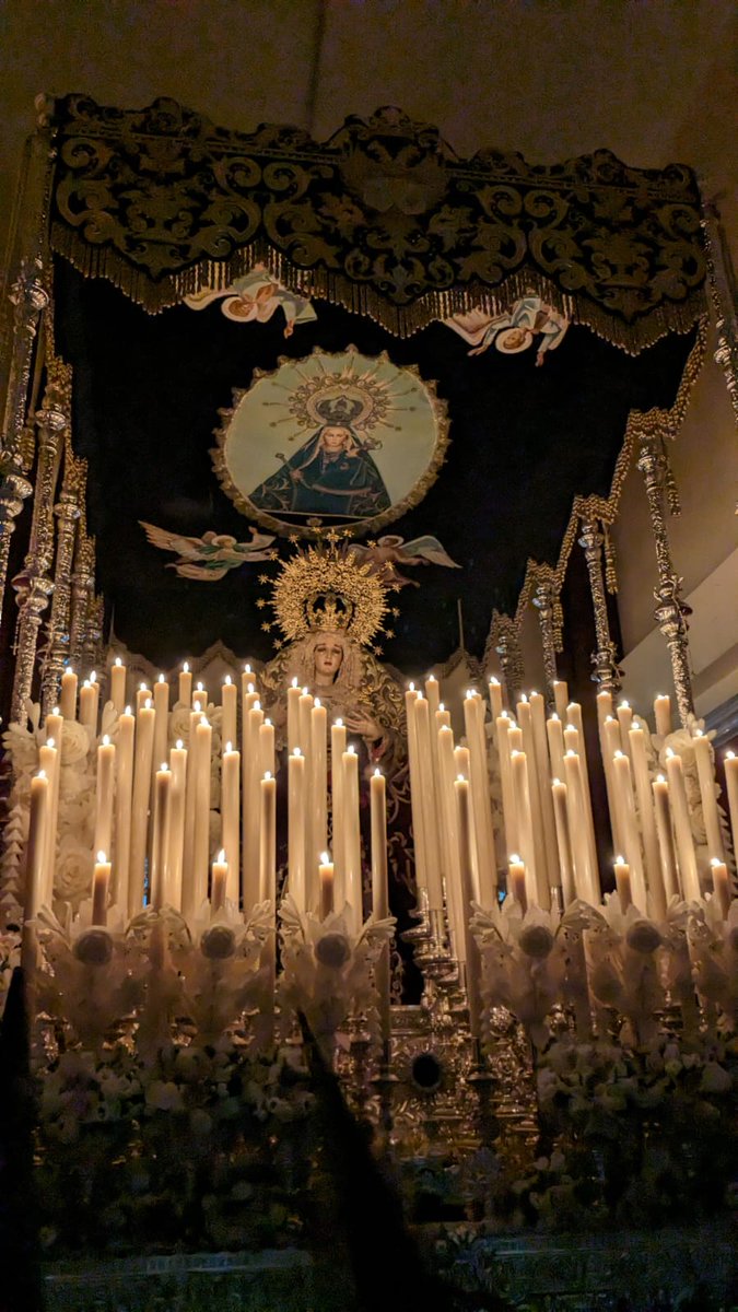 Maria Santisima del Mayor Dolor en el interior de las dependencias de la hermandad a la espera de iniciar en breve una nueva Madrugá.

#SSantaLinares23 #LaDesarmá23