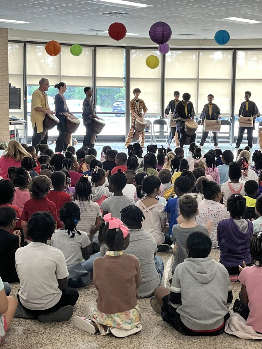 LBNE Arts Day was a smashing success! The crowds loved Sarah Dippity, The Columbia Marionette Theater, and the Blythewood HS Drum &amp; Dance ensemble <a href="/lonniebnelson/">LonnieBNelsonElem</a>