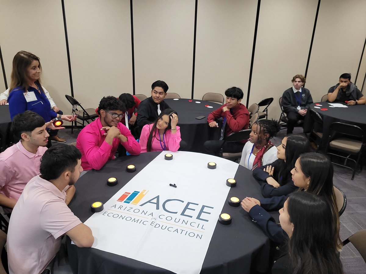 CejaMartinez4ed's tweet photo. Personal Finance Quiz Bowl at JAG Conference! EVERY student deserves financial education.  #CommitToFinLitAZ https://t.co/lyz8xb8MvH
