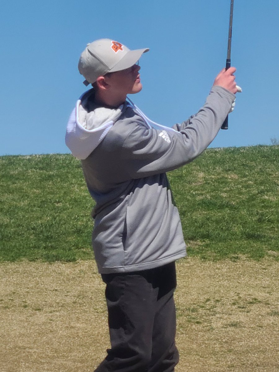 PCGOLFTEAM's tweet photo. PC 341 / 9th at Park Hill Invitational at Tiffany Greens. Amos 77/T11th, Knickman 83/T28th, Gabbert 90/T55th, Hendee 91/T57th, &amp; Gillilan 98/T64th. Nice work, gentlemen! #DoYourJob @PCHSAthletics1 https://t.co/O0nDCRfrJe