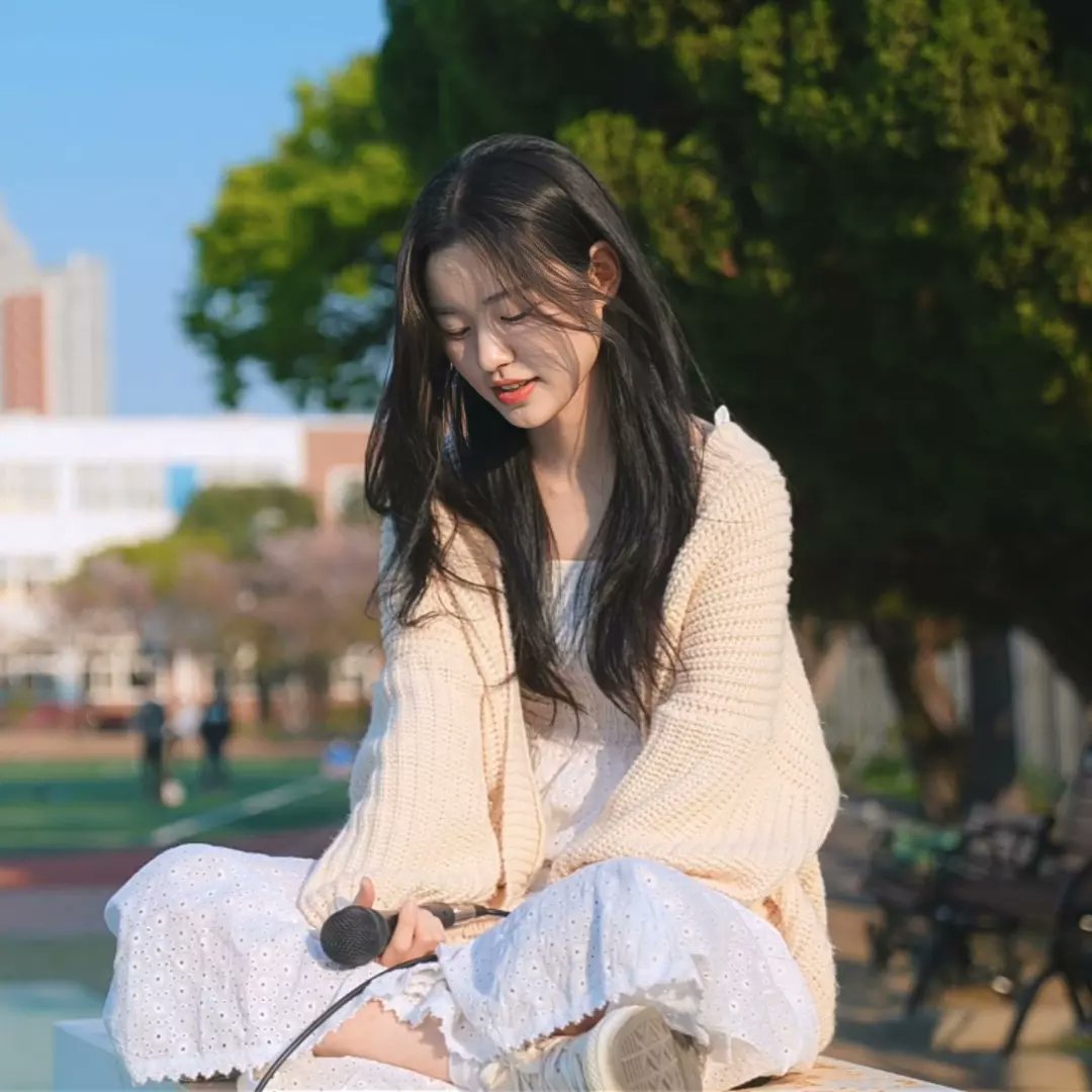 yubniyubin's tweet photo. happy friday! 

#ARTBEAT #아트비트 #YUBIN #오유빈 #Spring_Of_Mine #SpringOfMine #YubinSpringOfMine https://t.co/3Qjvhgg8bB