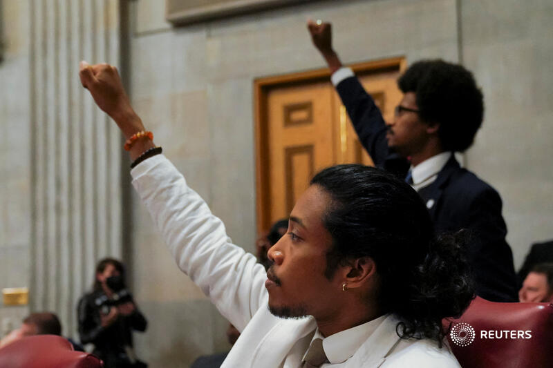 Republicans in control of the Tennessee House of Representatives voted to expel two Democratic representatives who participated in a gun control demonstration at the statehouse last week in the wake of the latest school shooting reut.rs/40R1zDQ