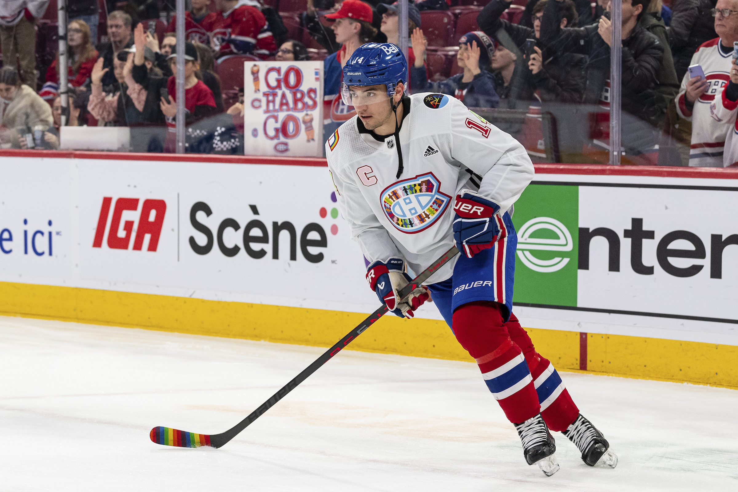 Canadiens practice jerseys sponsored by Scotiabank, away helmets still  sponsored by CIBC [photo via @CanadiensMTL on Twitter] : r/Habs