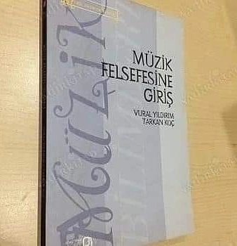 muzikbilimci's tweet photo. Bağlam Yayınları Müzik Bilimleri Dizisi.
Editör:Vural Yıldırım
#aşıkveysel
#music #musıki #etnomüzikoloji #müzikbilim #müzikfelsesi #etnography #müzikantropolojisi #çokseslimüzik #tonal #atonal #partitura #armoni #heterofoni #pentatonik https://t.co/VxJZ75KaQ6