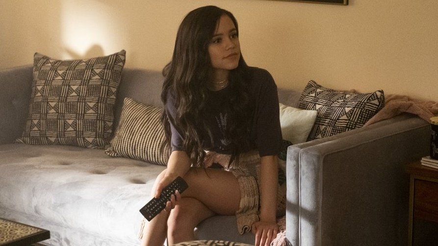RPYouNetflix's tweet photo. © 𝐘𝐎𝐔 › 𝗡𝗲𝘄 𝗠𝗲𝘀𝘀𝗮𝗴𝗲

What is it about this generation that makes them feel like they rule the world? At least try looking up from your phone. The thing is, you have potential. You're creative. You're not scared of anything. Maybe ... you should be. #RPYou. https://t.co/PwajbBNzvG
