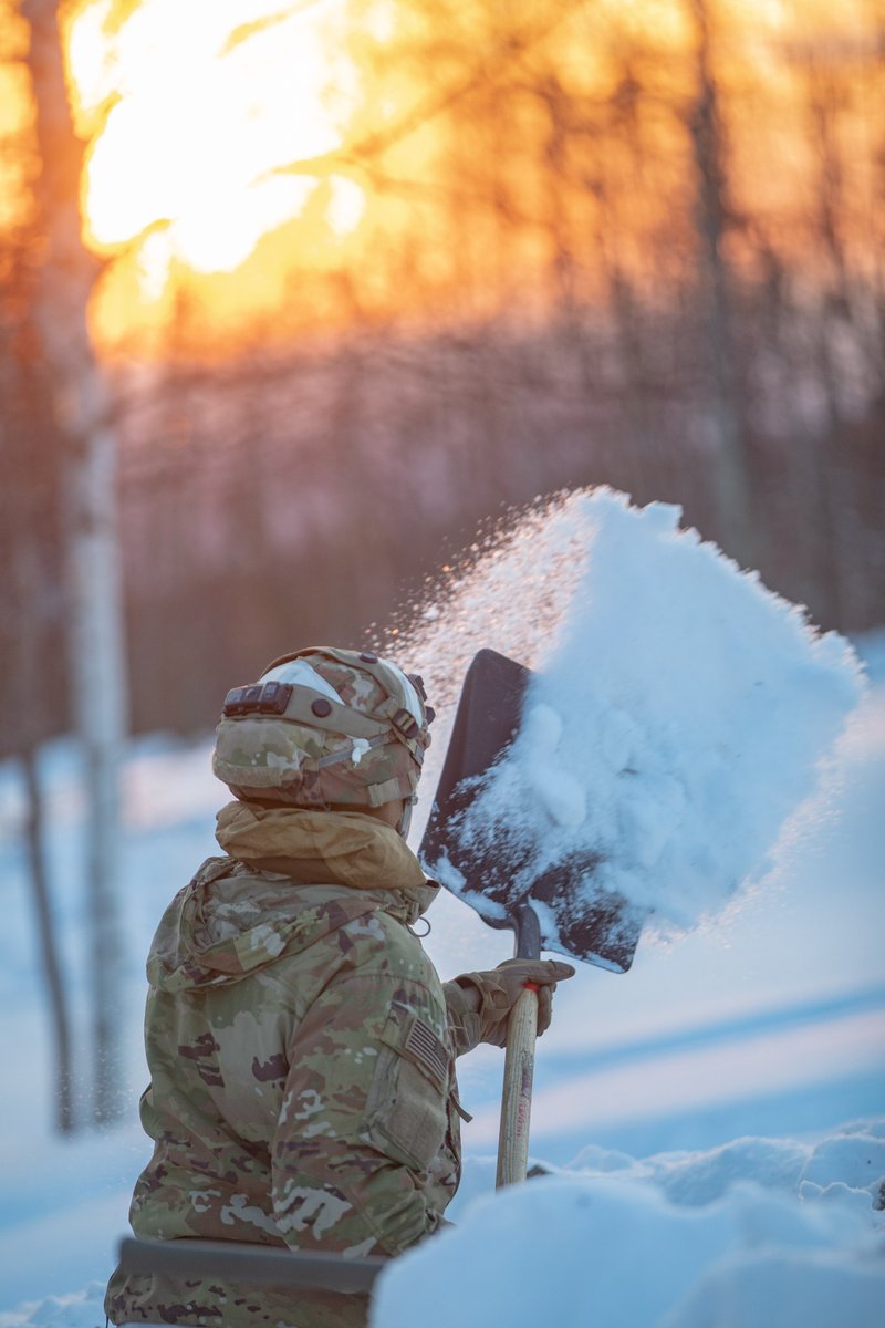 USARPAC's tweet photo. The Arctic is unforgiving and requires deliberate, purposeful leaders who are meticulous in their planning and approach to their warfighting, and #JPMRC-AK 23-02 is key to testing the division’s leaders and soldiers.

@11thAirborneDiv | @USArmy https://t.co/AZeqCv9ClS