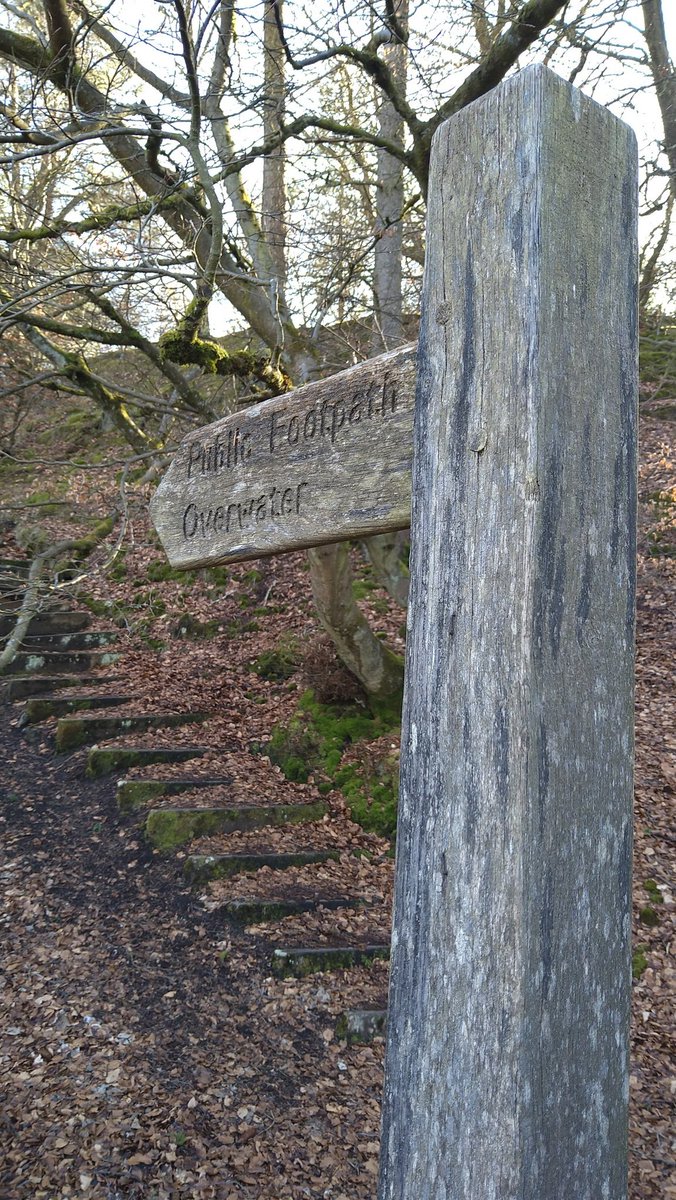 _nickhowell's tweet photo. One from a visit to my folks in Cumbria  #fingerpostfriday https://t.co/TeZA6Dxtfz