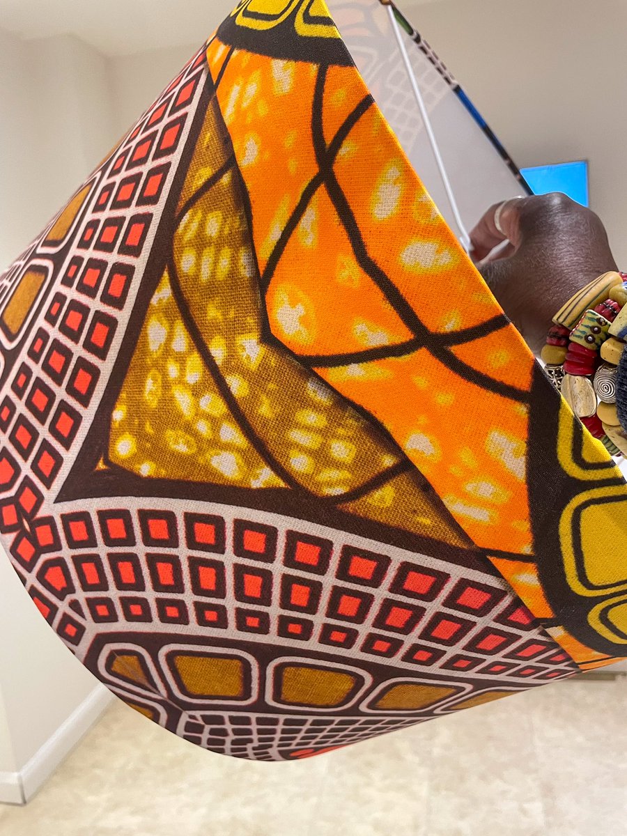 AshantiGirl's tweet image. Showing some of my recent projects with our colourful signature fabric.

I had a plan 3 years ago to add lampshade to our SheabutterCottage range but 
I never pursued it till now.  
This can be mounted as a ceiling or table lampshade.  #availablesoon #sheabuttercottage