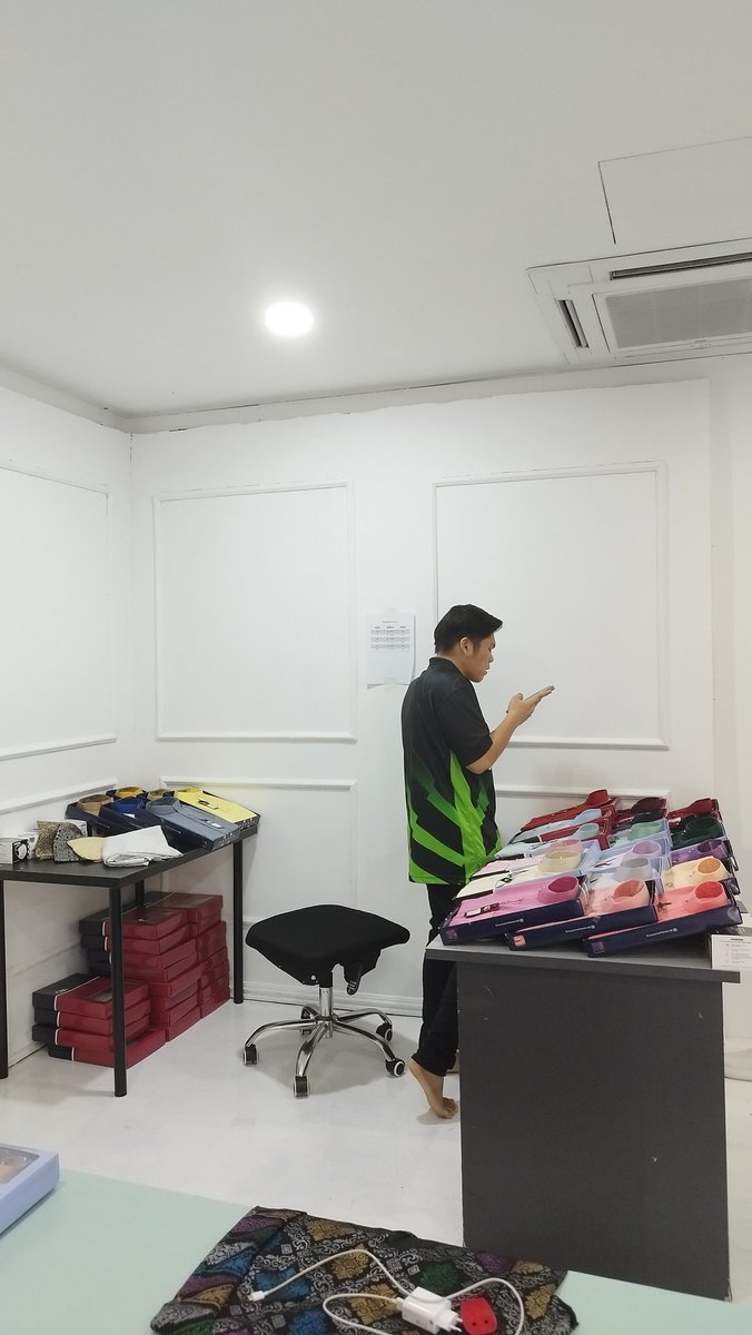 starvilion's tweet photo. Sempena bulan ramadan, kami sebagai staff di Starvilion berusaha gigih untuk memudahkan pembelian anda di TikTok shop https://t.co/SuU1ZQrxJy https://t.co/90f6Bdpdlo