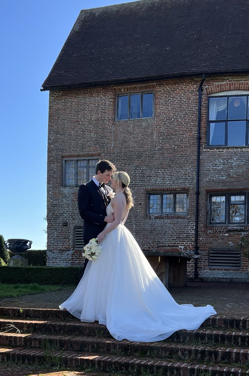 Crow's Hall Weddings tweet media