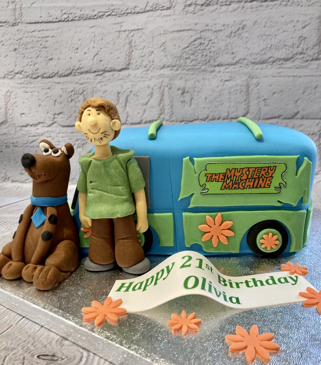 Caroline18Lee's tweet photo. @rachelburden Here’s the cake I made 💙🎂 https://t.co/zyuFhVK4j0