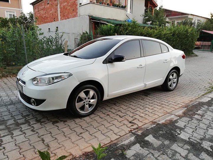 cngzadgzl's tweet image. 2012 Renault 1.5DCİ extreme edition otomatik vites 190.000KM 
Sol ön kapı DEĞİŞİKTİR.
Sol arka kapı boyalı 
Sol arka çamurluk lokal 
Bagaj kapağı lokal tramer 4.300₺
#kocaeli #2el #istanbul #yalova #adapazarı #sakarya #gölcük