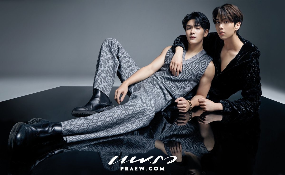 manu_boyslove_'s tweet photo. E BUONGIORNOOOO 🔥 MI SENTO MALE 🫠 I MIEI PROTETTI 🤤
#PraewX12BoysGMMTV
#PraewXPondPhuwin #PraewXGeminiFourth #PraewXJoongDunk #PraewApril23 https://t.co/c7uNnpRuWI
