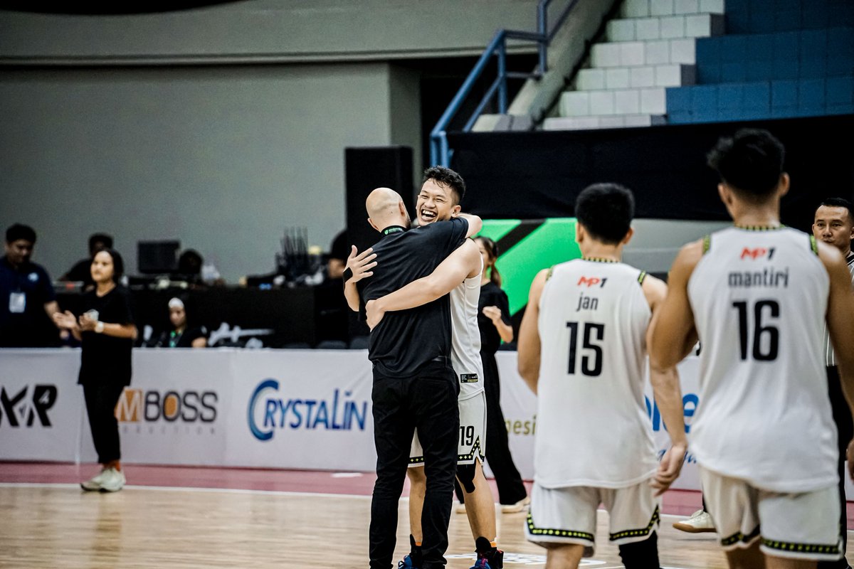 Randika Aprilian (@randikaaprilian) on Twitter photo 