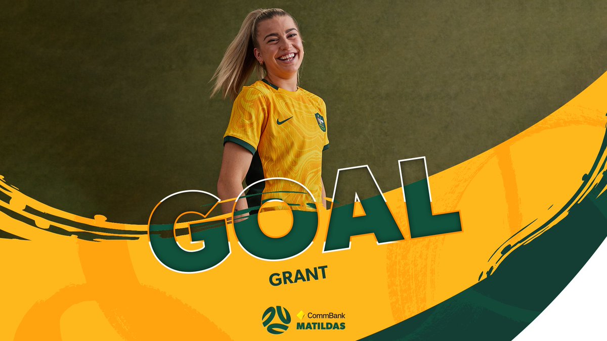 TheMatildas's tweet photo. 68' A FIRST GOAL IN GREEN AND GOLD 

@_charli_grant doubles our lead! 

🏴󠁧󠁢󠁥󠁮󠁧󠁿 0-2 🇦🇺 #ENGvAUS

#WeAreMatildas https://t.co/4FXEDE7ojB