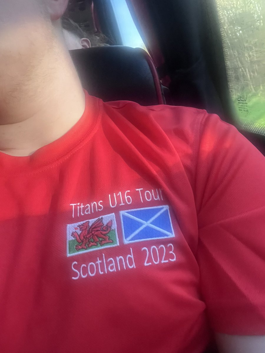 On route to #helensburgh with a game vS <a href="/HelensburghRFC/">Helensburgh RFC</a> under 16 #tour23 it’s going to be messy 🏴󠁧󠁢󠁳󠁣󠁴󠁿🍻#thelasthurrah