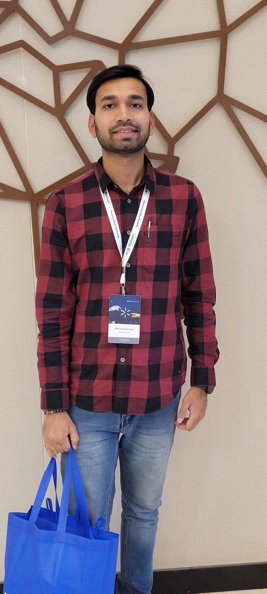 amazing__ak's tweet photo. I look forward to implementing my newfound knowledge in my work and staying up-to-date on the latest developments in the field of AI. 

@Walmart 
#AI #WalmartGlobalTechIndia  #ArtificialIntelligence #ThankYouWalmart  #walmartglobaltech #bengaluru #techconference #aiatwalmart https://t.co/sM5SxemdL5