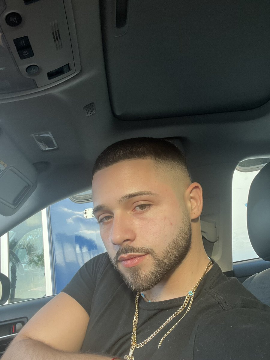 FtFAbhIXgAE-EL8?format=jpg&name=medium