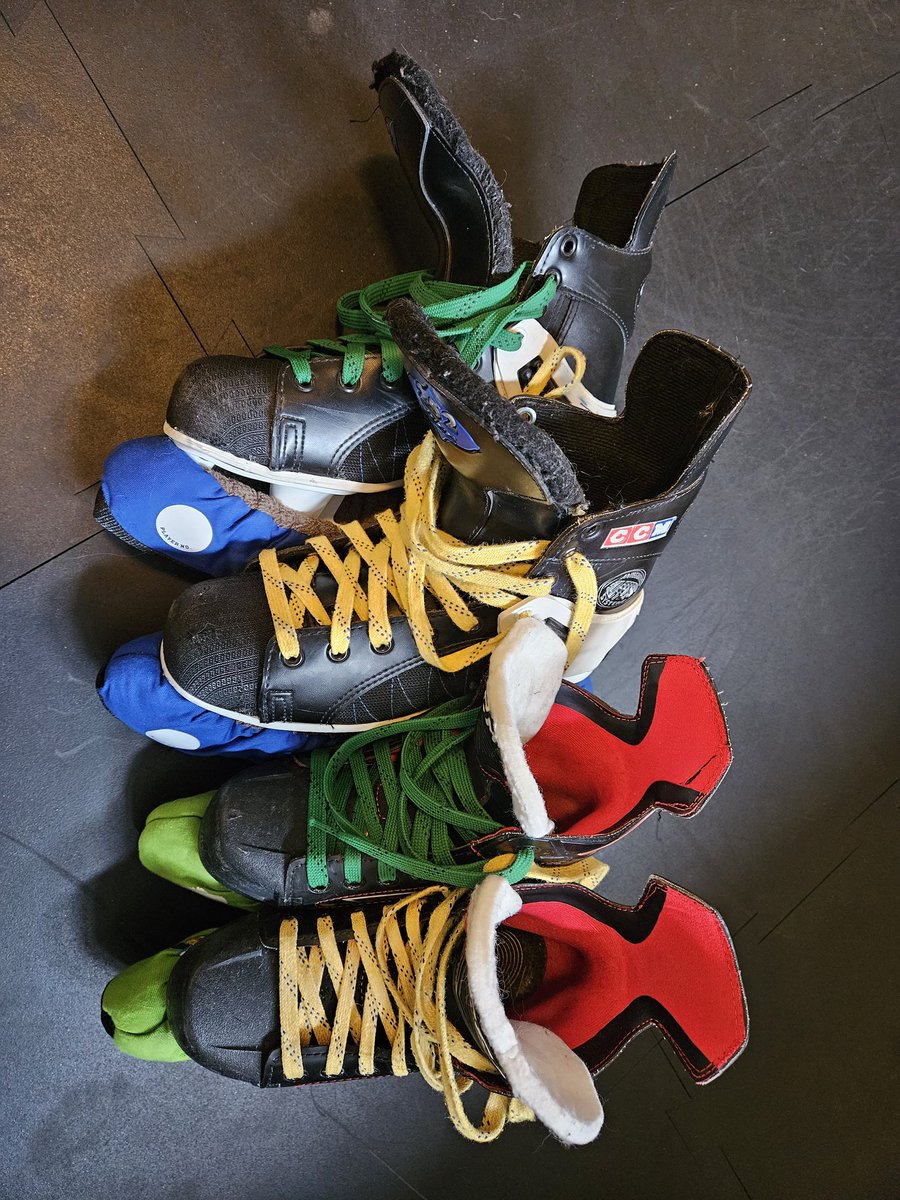 MacPhersonRant's tweet photo. We think about them every time we lace up. #HumboldtStrong https://t.co/yklbneY4sG