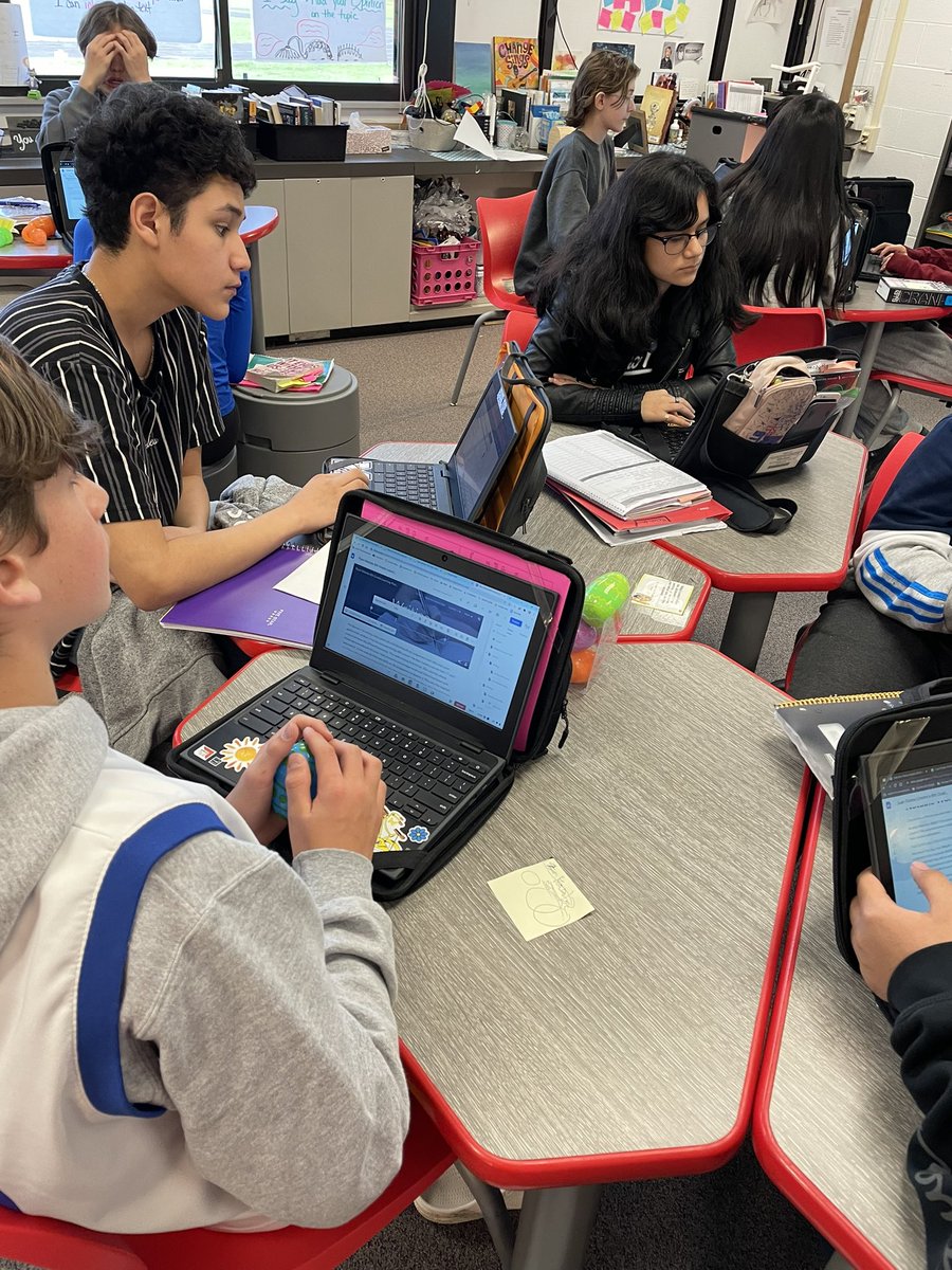 rittlitt's tweet photo. A little EGGSTRAVAGANZA to make #websiteportfolioworkshop more engaging. ๐ฃ ๐ชบ Ss took on different challenges to help prepare them for our learning portfolio reception next month #portfolioapproachtolearning #processleadstoproduct #authenticaudiences #classroomreception https://t.co/9bO5cRk5JM
