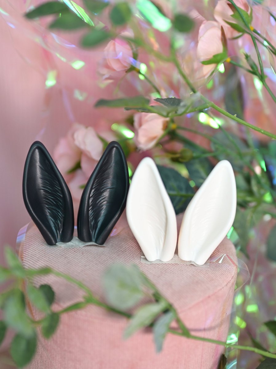 🌟RT 팔로우 이벤트🌟 #트인덕장터
아티토돌의 첫 헤드파츠 레빗이어🐰 곧
출시 됩니다!🥳

<공지>
cafe.naver.com/ak33/969559

4월 8일 #프젝돌 에서 현장판매와, 
온라인 선주문 동시 진행합니다!❤️‍🔥
 
주문 종료 후 한분을 추첨하여 미도색 화이트 증정합니다. 많은 참여 부탁드릴게요!💗 
*타래로