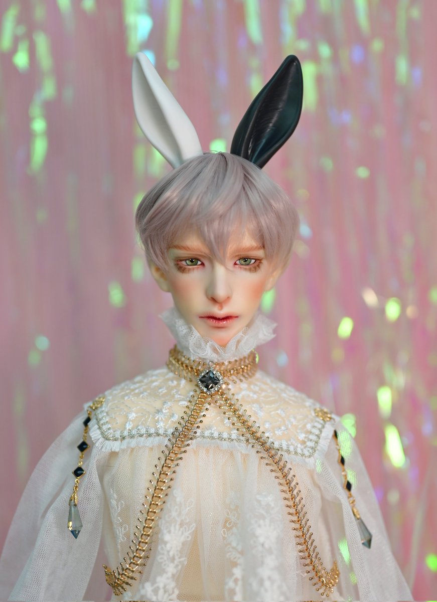 화이트×다크 그레이 조합~🤍🩶🥳
자세한 내용은 아래 공지 링크 확인해주시면 감사하겠습니다🙏💗  

<상세 공지>
cafe.naver.com/ak33/969559

추가 문의사항은 언제든 DM 주세요✨️ 
판매기간까지는 쭉~ 타래로 
추가 착용 샷 및 정보 업로드 하겠습니다~❤️‍🔥