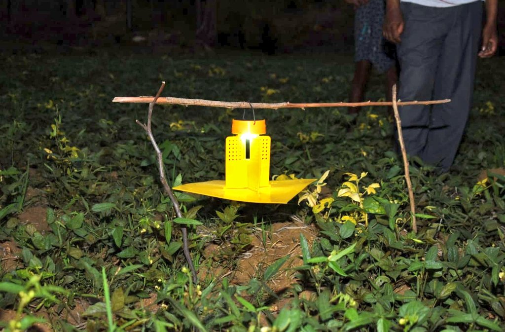 Somanath1982's tweet photo. #SolarLightTrap #YellowStickyTraps are being used by farmers of Paikmal block in Moong and Biri crops under #RiceFallowManagement program...
@arvindpadhee Sir @DMBargarh Madam @krushibibhag @OASA_odisha https://t.co/mehqyoG21e