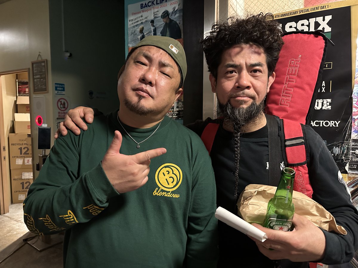 gggameo's tweet image. 町田のドン&amp;amp;オレ
あ～楽しかったなぁ🕺💃🛸🌈🎵

改めまして町田CLASSIX5周年おめでとうございます

#CLASSIX
#sobut
#マイナーリーグ