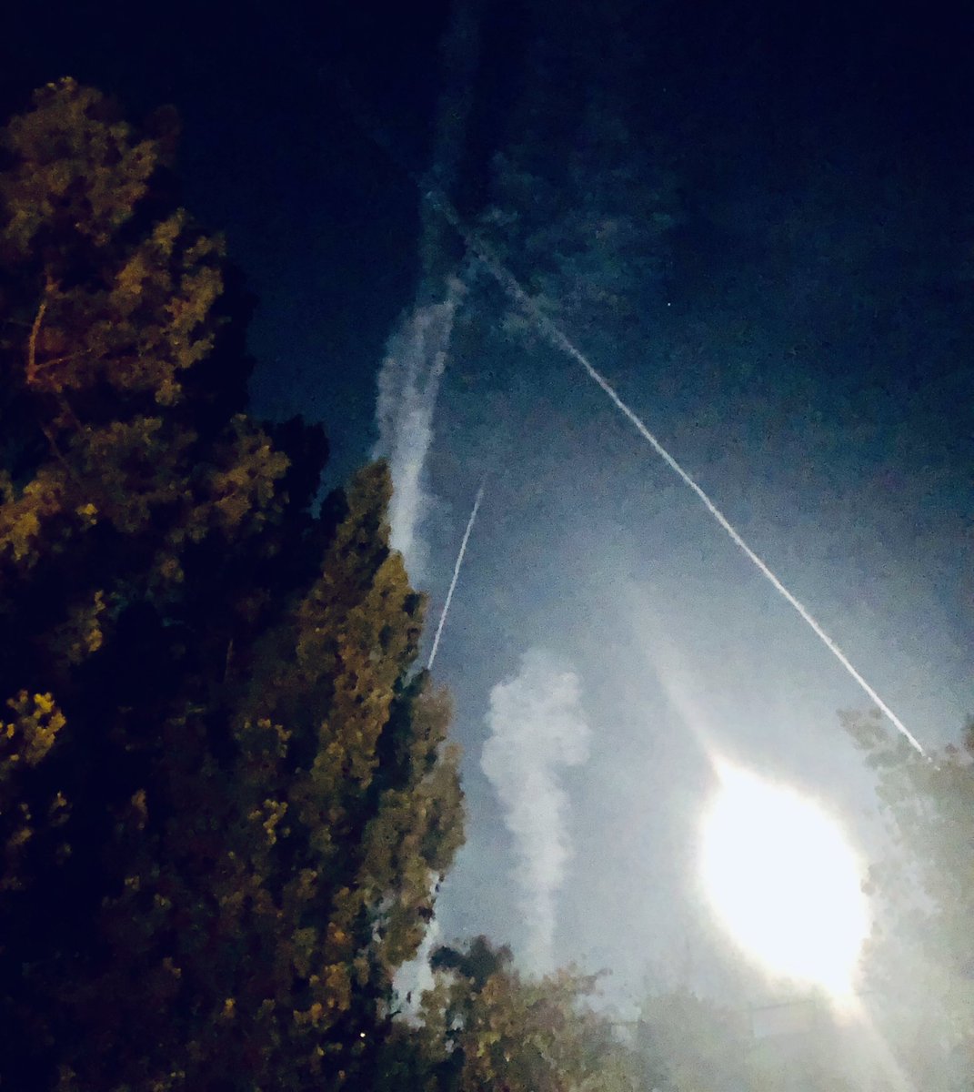 TheUnknownMous1's tweet image. #ClimateChanged #Geoengineering Riverside Co, CA. Apr 6,2023. 10 PM. The jets sprayed the valley with large. Xs until after 3AM. New clouds.
