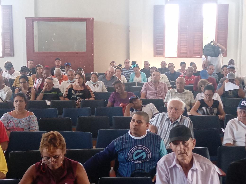 Se desarrolla en #Moron reunión de secretarios generales #MejorEsPosible <a href="/IzquierdoAlons1/">Livan Izquierdo Alonso</a> <a href="/NexyVelizNaranj/">Nexy Veliz Naranjo</a> <a href="/yamila_padron/">Yamila Cruz Padrón</a> <a href="/DrRobertoMOjeda/">Dr. Roberto Morales Ojeda</a>
