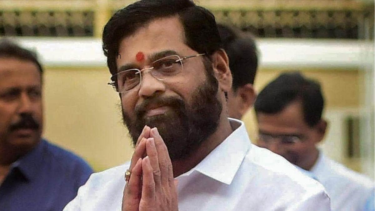 ShekharUpLive's tweet photo. CM शिंदे का भव्‍य स्‍वागत करेंगे 10 हजार शिवसैनिक,,CM एकनाथ शिंदे का #UP आगमन, रात 7.45 बजे लखनऊ पहुंचे, 9 अप्रैल को अयोध्या जाएंगे भगवान रामलला के दर्शन करेंगे  @mieknathshinde #CMMH #Ramabanam 
#ayodhyarammandir @ShivSainikIND https://t.co/AfGZT4qQoe