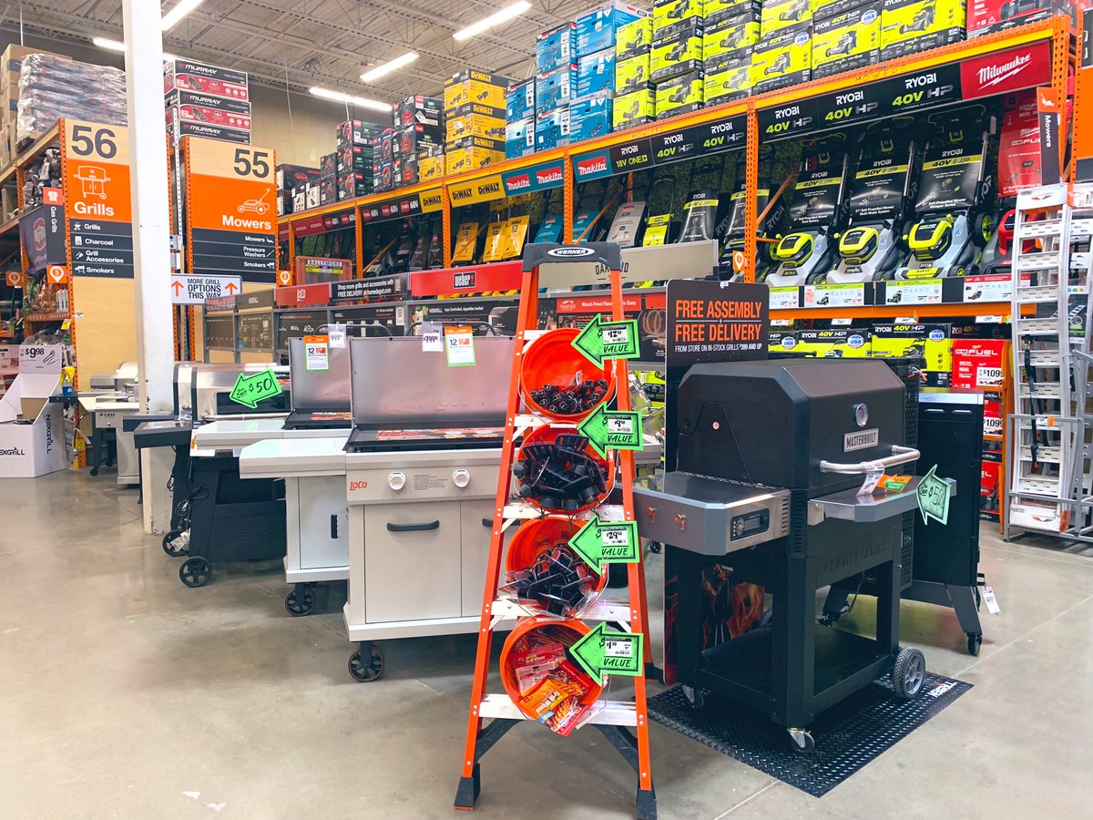 mattjensen93's tweet photo. Need a grill? We are ready to sell ya one and some add ons! Great job @jessthomas_2205 and team. Bring on the spring season for grill selling! #westisbest #Grills #grillingtools #Traeger #Weber #Loco https://t.co/NhjjcQN94g