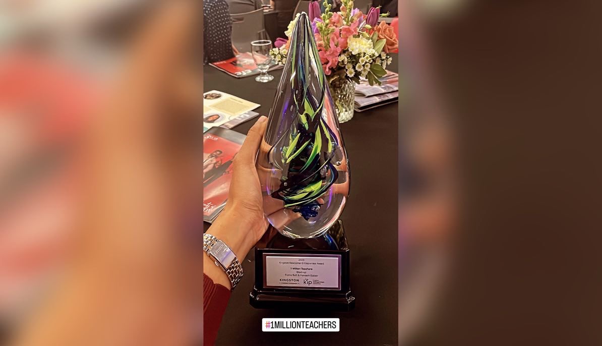 1MTeachers's tweet photo. 2023 Newcomer Entrepreneur Awards!

Thank you Kingston for the great honor!

#1millionteachers #1mt #kingston #awards #education https://t.co/oJNpKH4OP0