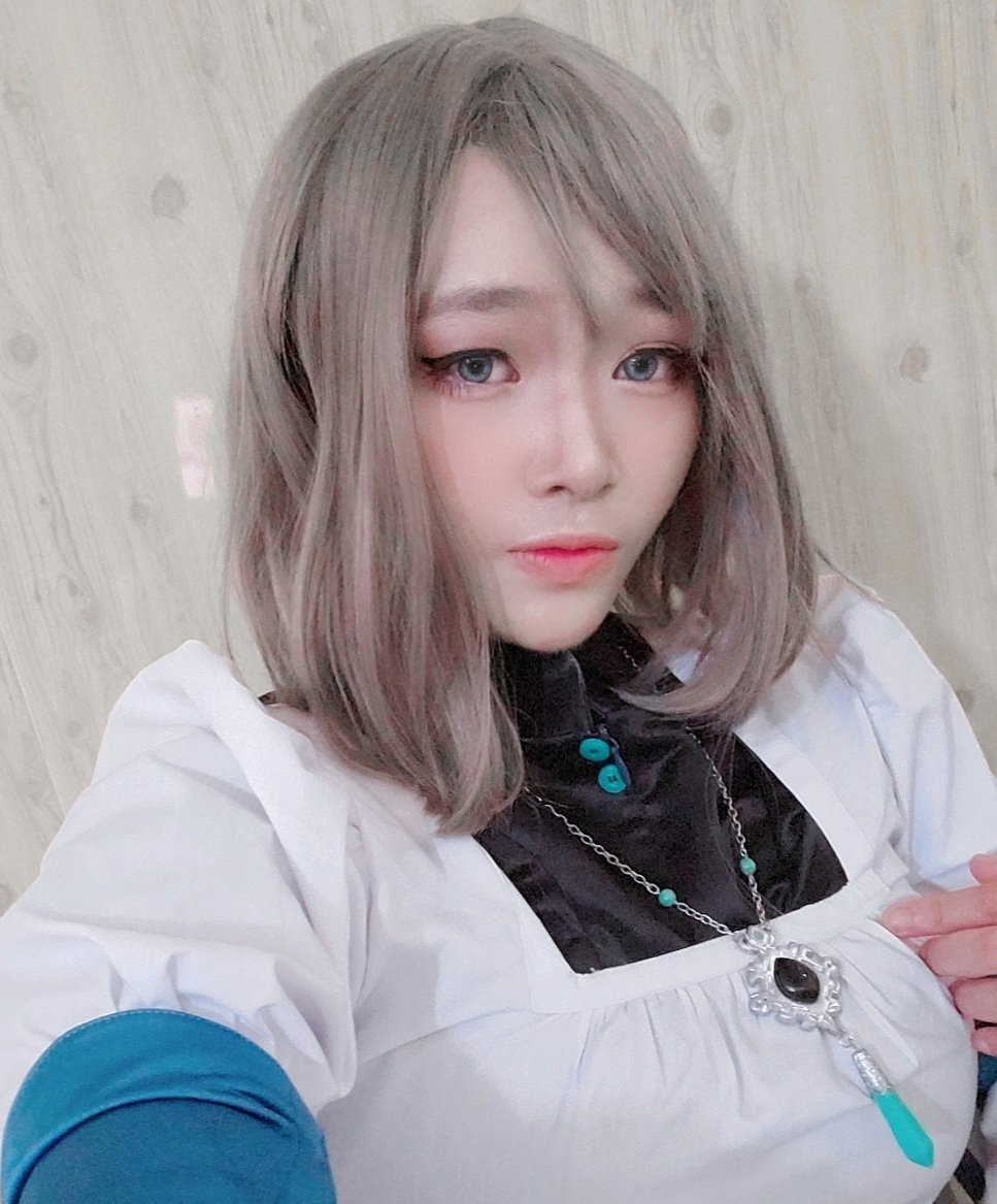 nywkocos's tweet photo. Do you all mind if i start to spamming my Jill Warrick (young) cosplay? Because i love her so much and i can't wait for Final Fantasy XVI. 🥲
Also im waiting for that Torgal Plushie can be preordered! 💕
#ffxvi #ffxvicosplay #cosplay https://t.co/chVUdDsiAM