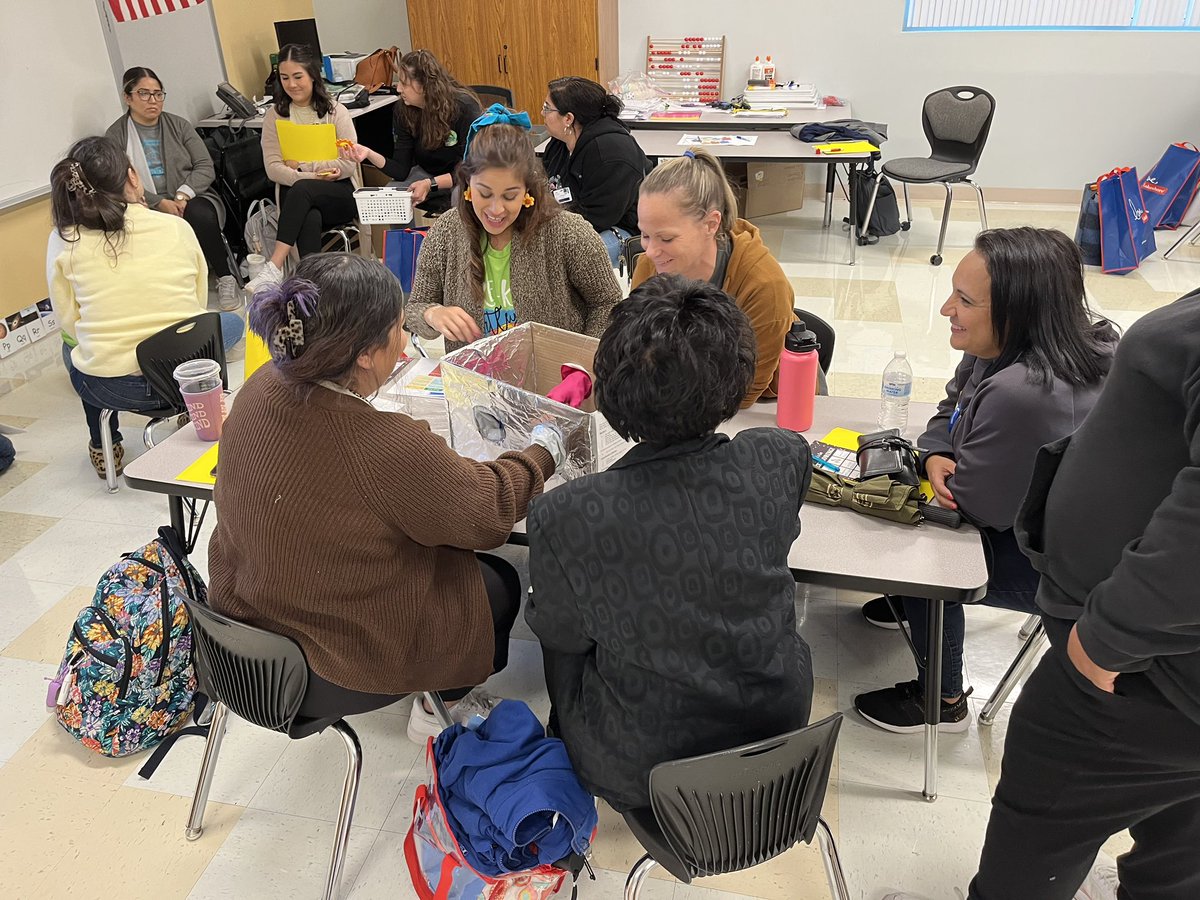 CCISD_PreK's tweet photo. 🚀 Our pre-K teachers completed a cosmic training journey, equipping them with out-of-this-world strategies for an engaging learning environment. They’re ready to cultivate a galaxy of young learners! Thanks to our amazing presenters. #Education 🪐🌏 https://t.co/Wyyh3nGqQ9