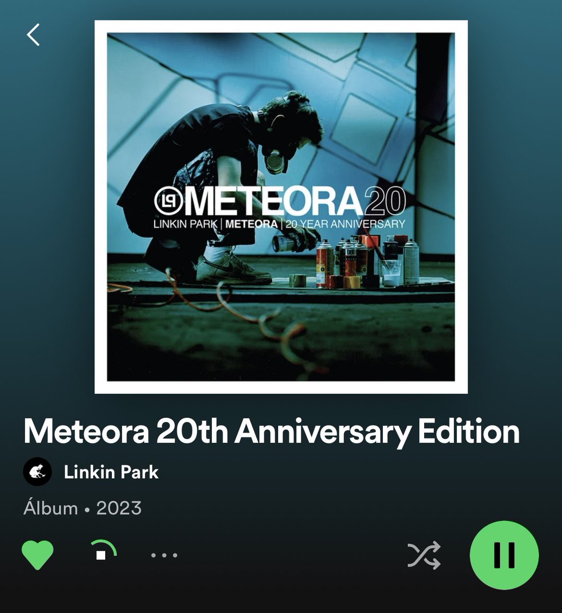 PortalLPBR's tweet image. ESSE MOMENTO É NOSSO!

METEORA20 disponível em todas as plataformas. 

CINCO HORAS de conteúdo, versão original do icônico álbum METEORA, versões ao vivo INÉDITAS, DEMOS E AS ESPERADAS INÉDITAS. 

Temos uma longa madruga de escuta. Compartilha TUDO com #meteora20 e #linkinpark.