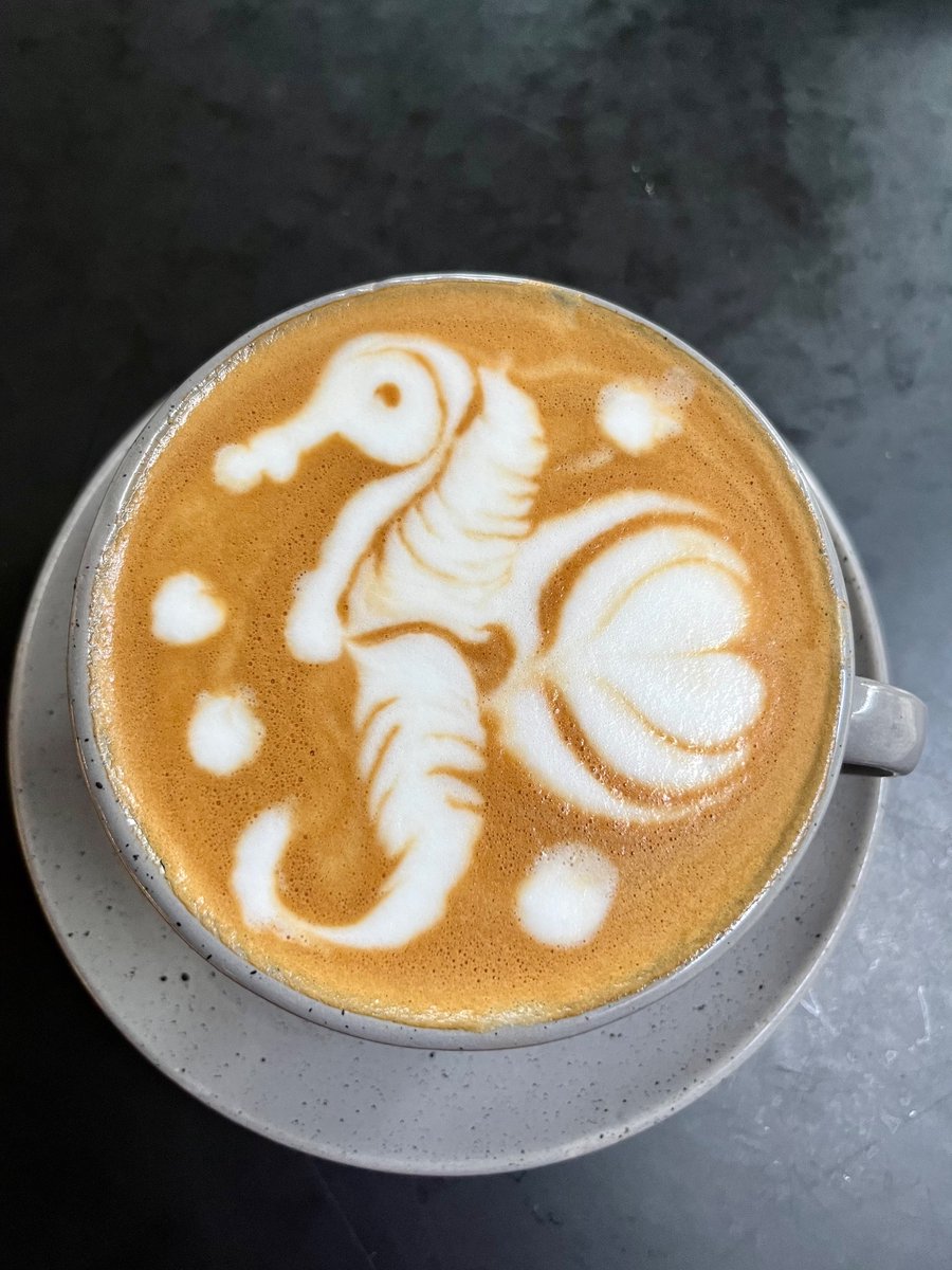 A seahorse!

Mumbai coffee art #Boojee 
Happy Easter.