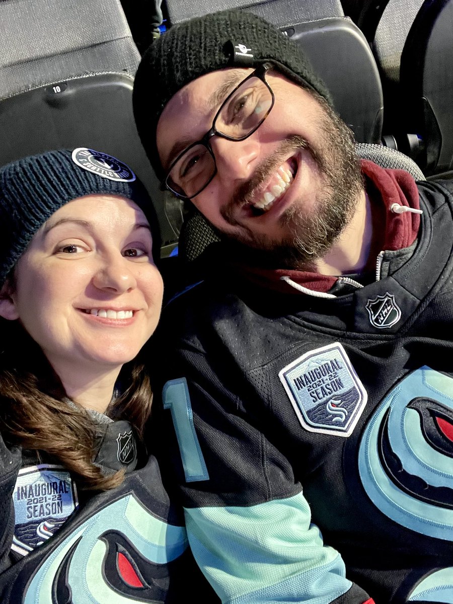 BethanyNolan's tweet photo. #seakraken Let’s clinch our first playoff spot! We love you, Kraken! https://t.co/E1PQO2JTmW