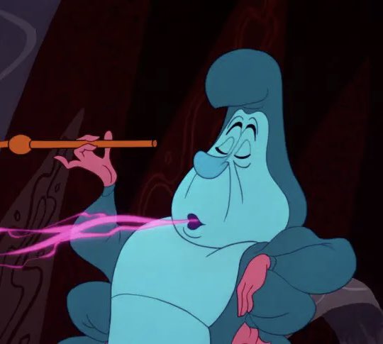 sherinesag2's tweet photo. Ce que Kuina tient dans la bouche me fait pensé à la chicha de la chenille https://t.co/XOBl97z0HX