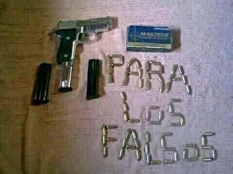 a veces la extraño pero me acuerdo de lo mala amiga q fue y me convierto en esta