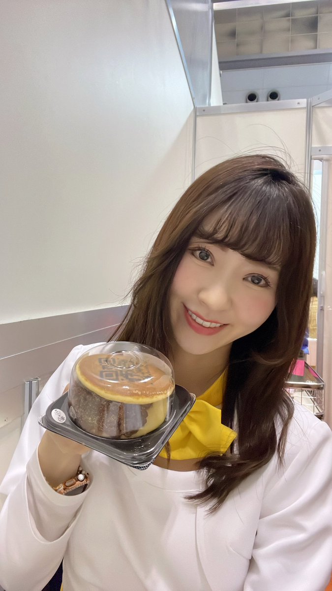 myutan_ruby's tweet photo. 本日も #暗号化どら焼き
と一緒にお待ちしております!😊
是非お立ち寄りくださいませ!@passlogy
#東京ビッグサイト #ITWEEK
#passlogy
#イベントコンパニオン https://t.co/WytmHaayDY