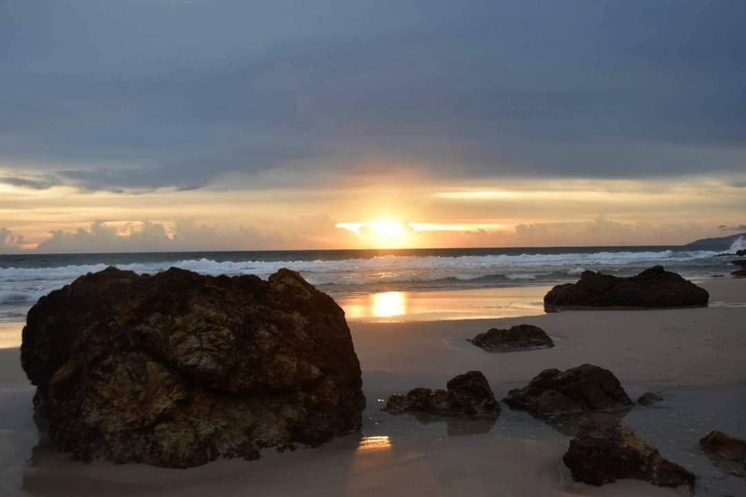 pr_prdnp's tweet photo. "เกาะกระดาน" ชายหาดที่ดีที่สุดในโลก เว็บไซต์ World beach guide จัดอันดับให้ “เกาะกระดาน อุทยานแห่งชาติหาดเจ้าไหม” เป็นชายหาดที่ดีที่สุดในโลก ประจำปี 66 อ่านต่อ https://t.co/xJRXvkamJH
#อุทยานแห่งชาติหาดเจ้าไหม #เกาะกระดาน #ชายหาดที่ดีที่สุดในโลก #ตรัง #กรมอุทยาน #dnp https://t.co/Kg9lQD0icw