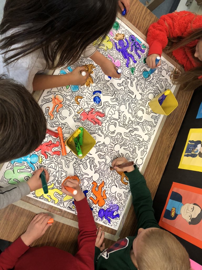 StewartBobcats's tweet photo. What fun exploring Keith Haring pop art!🎨 @BanyanPTA @BanyanBobcats https://t.co/EVEMhMB0nT