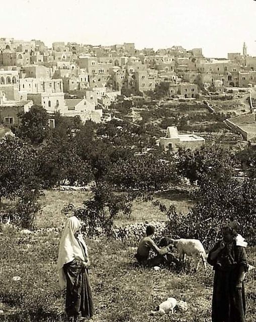 OwulaJB's tweet photo. BETHLEHEM, PALESTINE, 1900 https://t.co/p1M2HhwkLK