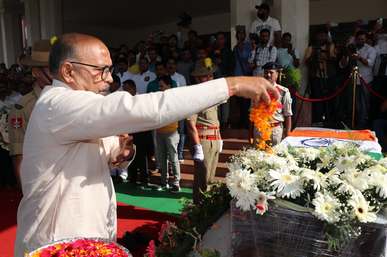 जगरनाथ दा राज्य के विकास को लेकर हमेशा चिंतित रहते थे: रविन्द्र नाथ महतो- Jagarnath da was always concerned about the development of the state: Ravindra Nath Mahato